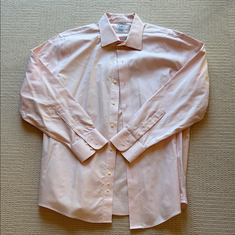 Brooks Brothers Regular Non Iron Light Pink Dress Shirt 16 1/2 - 34